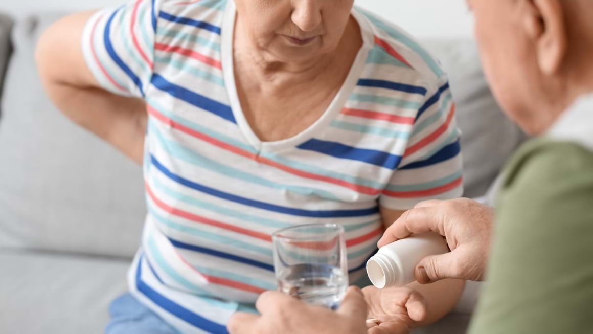 Specialistii sustin ca nu trebuie sa luam analgezice pentru durerile de spate