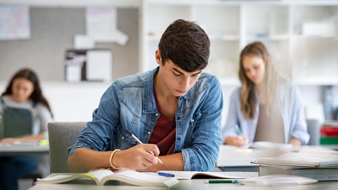 Suplimente care ajuta copiii la examene