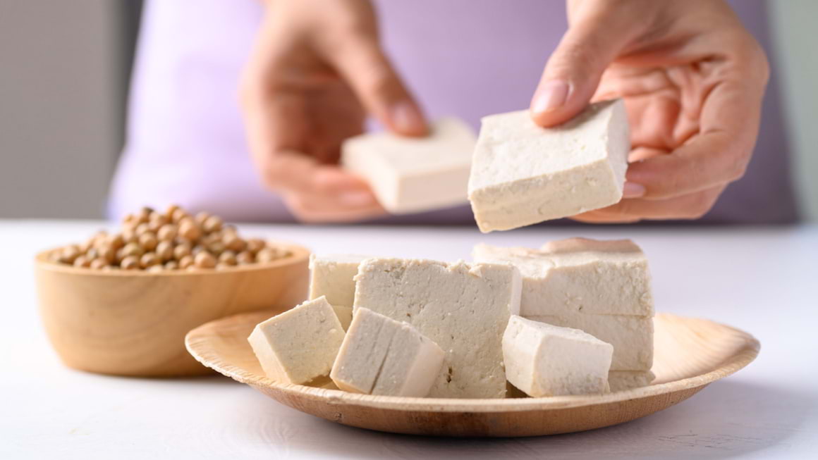 Branza tofu: beneficii, contrandicatii si cum o poti consuma