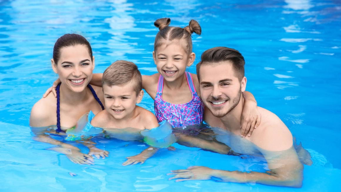 De ce este considerat înotul ca fiind unul dintre cele mai sănătoase sporturi?