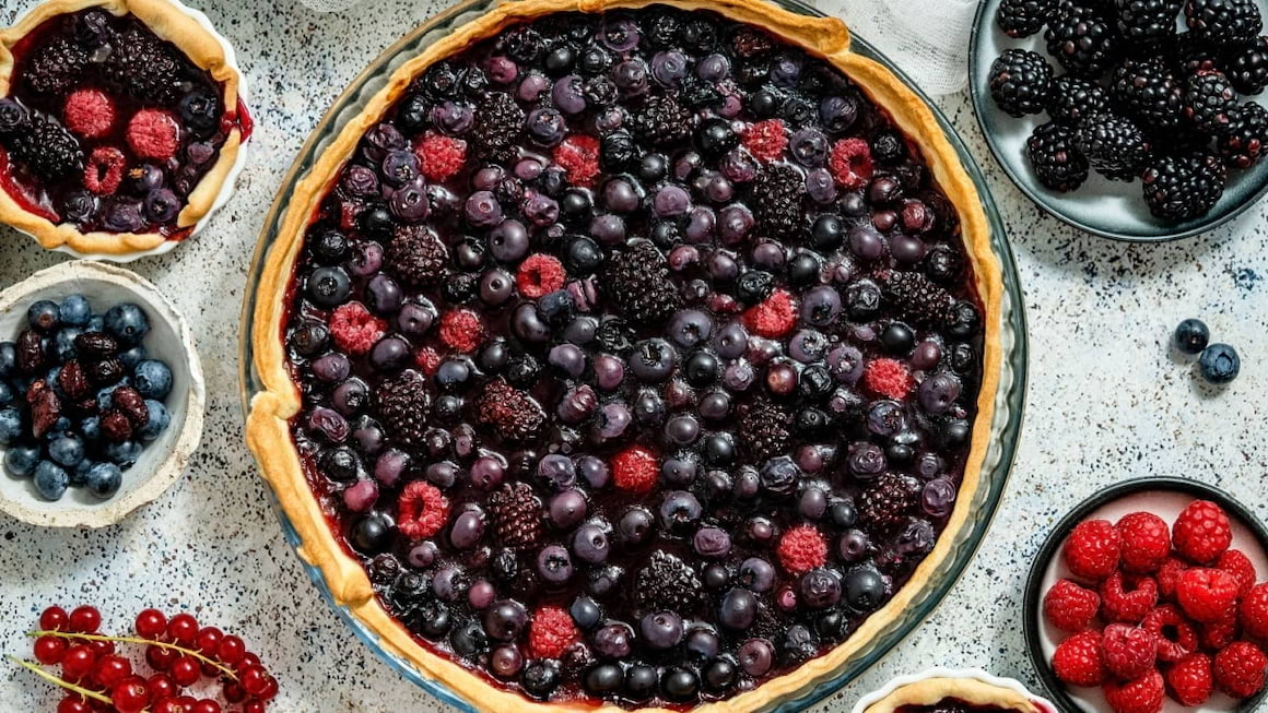 3 retete de tarte sanatoase cu fructe proaspete, care nu necesita coacere