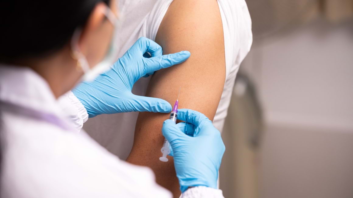 O singură doză de vaccin anti-HPV oferă protecție împotriva cancerului de col uterin [studiu]