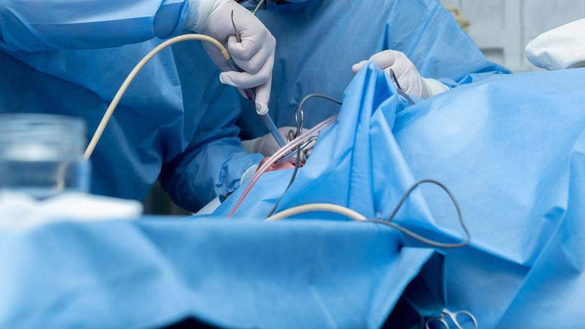 Amigdalectomia (scoaterea amigdalelor): când se recomandă, riscuri și recuperare