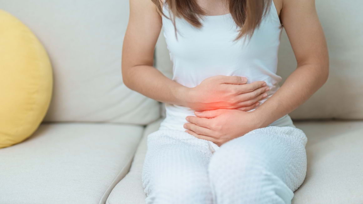 Simptome urinare și gastrointestinale asociate cu endometrioza