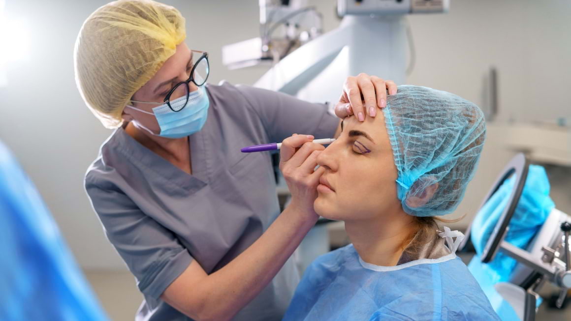 Blefaroplastia, interventia care imbunatateste aspectul zonei ochilor