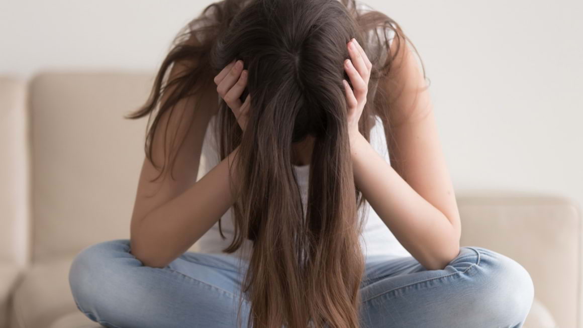 10 probleme care ii framanta pe adolescenti de la acnee, la cresterea in inaltime