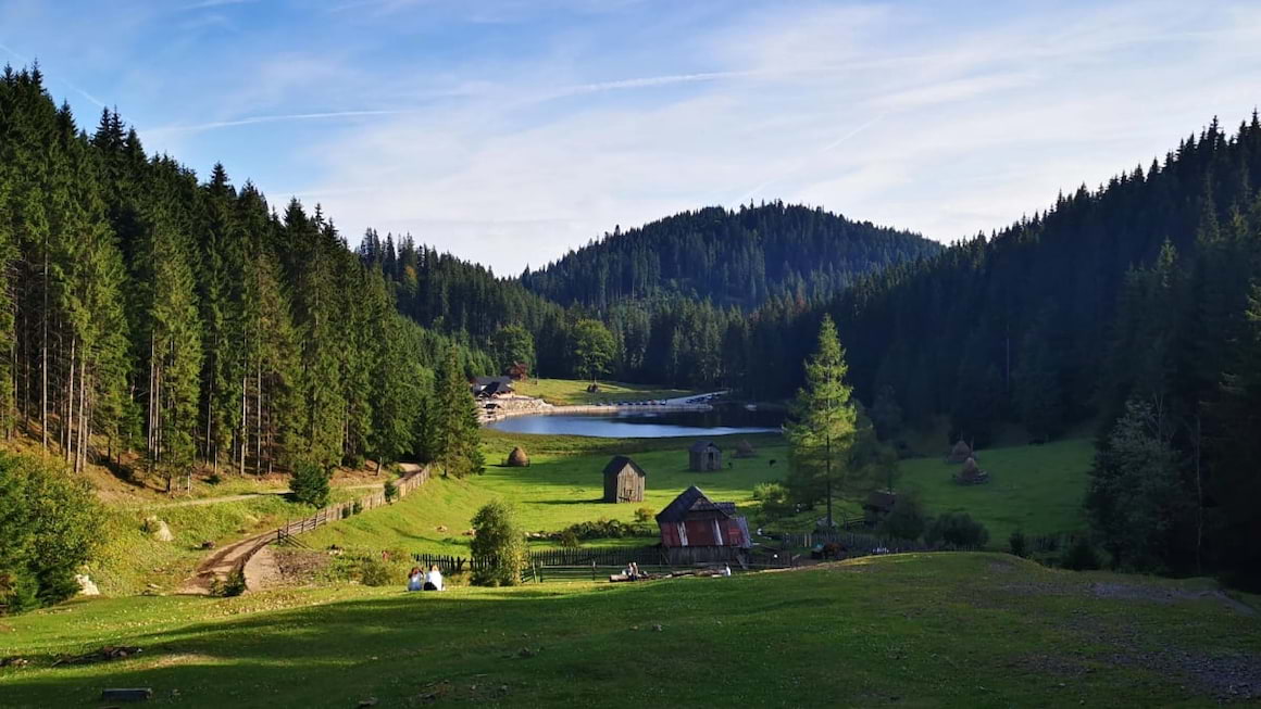 5 locuri din România unde poți respira cel mai curat aer