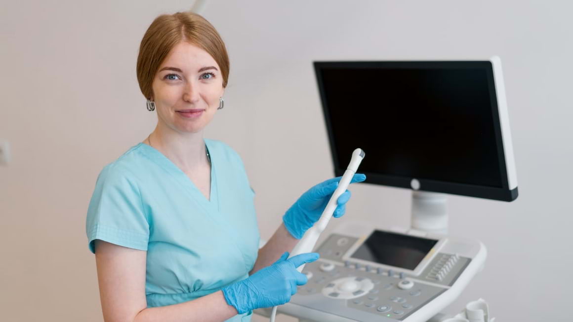 Cand se recomanda ecografia transvaginala si cum te pregatesti pentru procedura