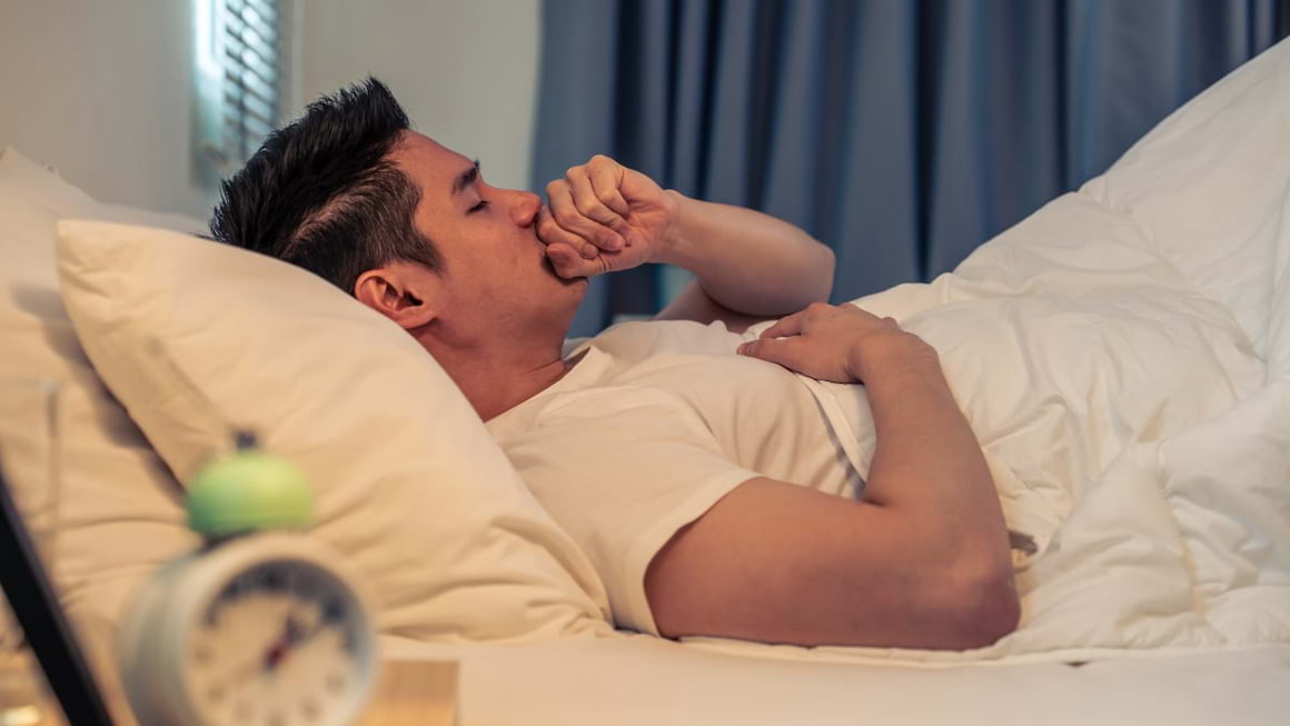 Tusea nocturnă: ce semnifică și cum poate fi combătută