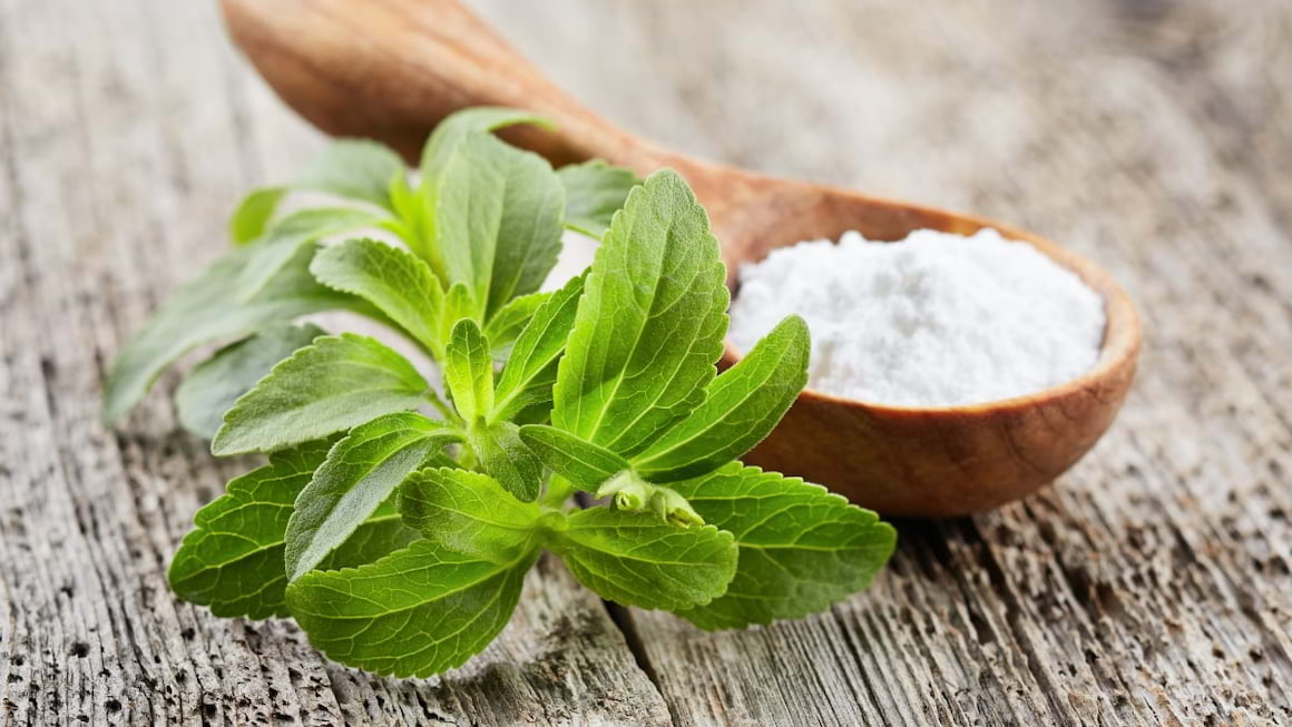 Stevia, indulcitorul natural cu multe beneficii
