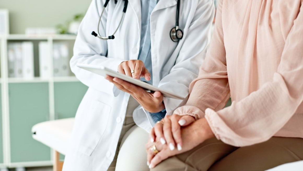 Analizele pe care orice femeie ar trebui sa le faca pentru a depista la timp cancerul