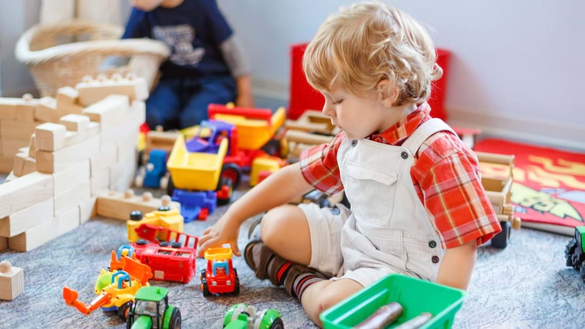 5 motive pentru care nu trebuie sa iti obligi copilul sa imparta lucruri
