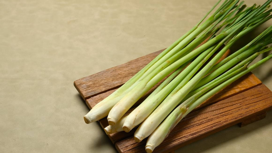 Lemongrass: ce este, cum îl folosim și ce beneficii are?