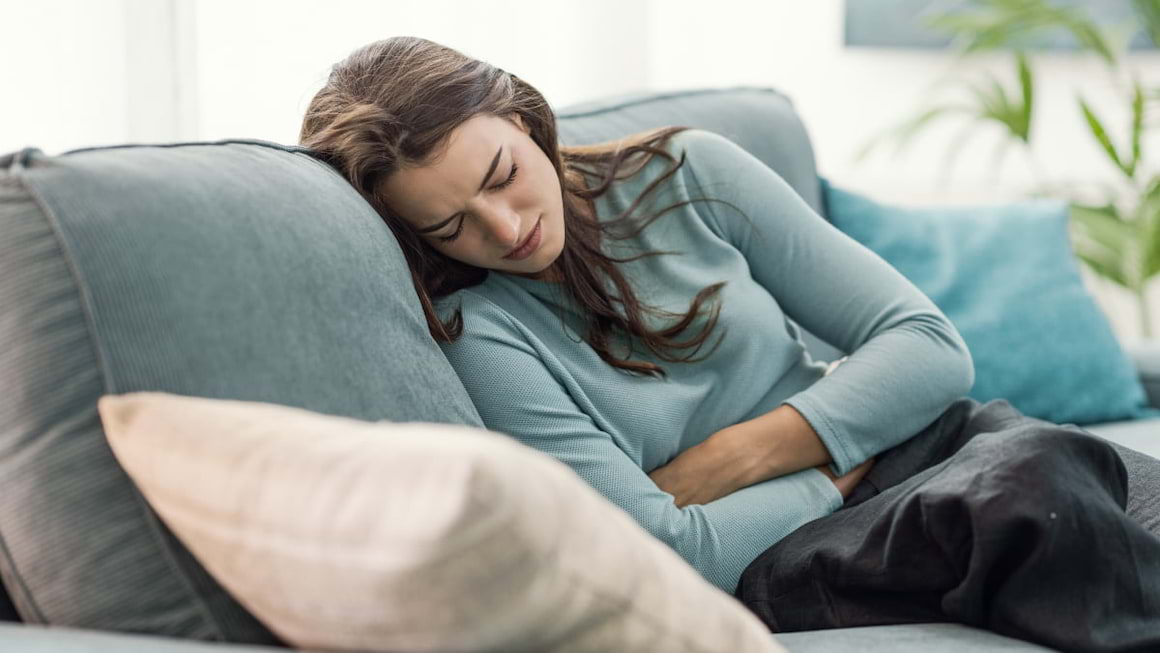 Mit sau adevăr: durerile menstruale foarte puternice sunt normale?