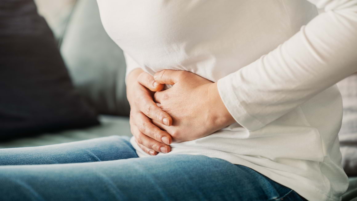 Terapia psihologica poate avea beneficii pe termen lung asupra pacientilor cu colon iritabil