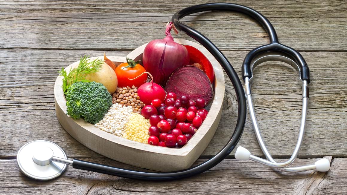Colesterolul vara: alimente de sezon care ii reduc valorile