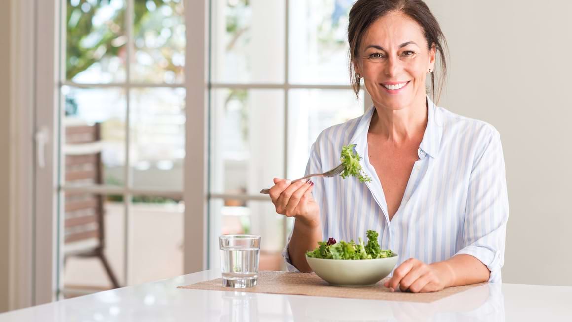 Dieta de slabire la menopauza: alimente recomandate si exemple de meniu