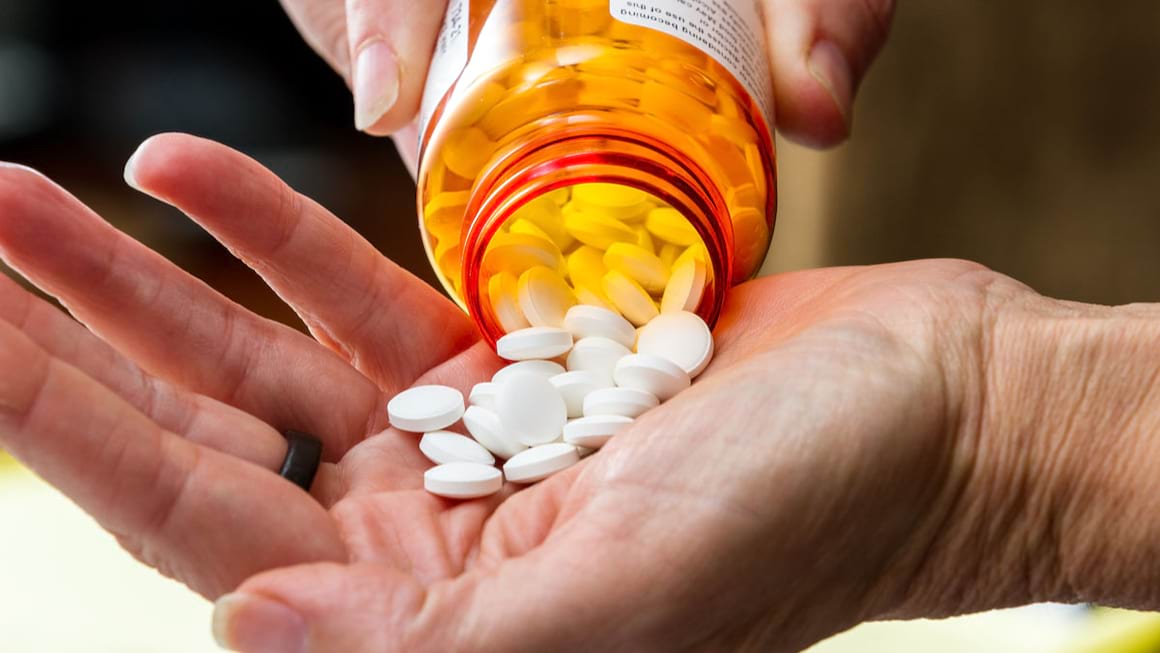 Majoritatea dependentelor de opioide apar dupa interventiile chirurgicale (studiu)