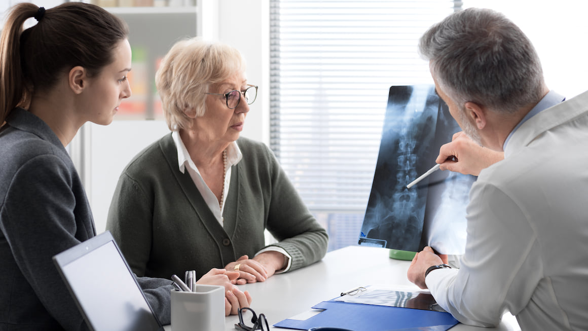 Tratamentul cortizonic si riscul aparitiei osteoporozei si al fracturilor osteoporotice