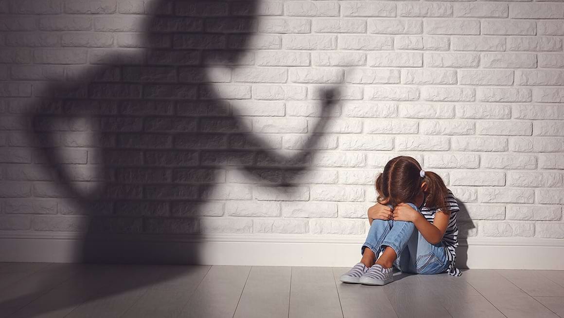 Metodele dure de parenting afectează creierul copilului