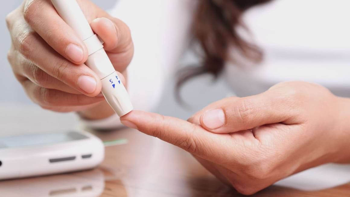 Masurarea glicemiei pe nemancate ar putea fi periculoasa pentru diabetici - Iata de ce! [studiu]