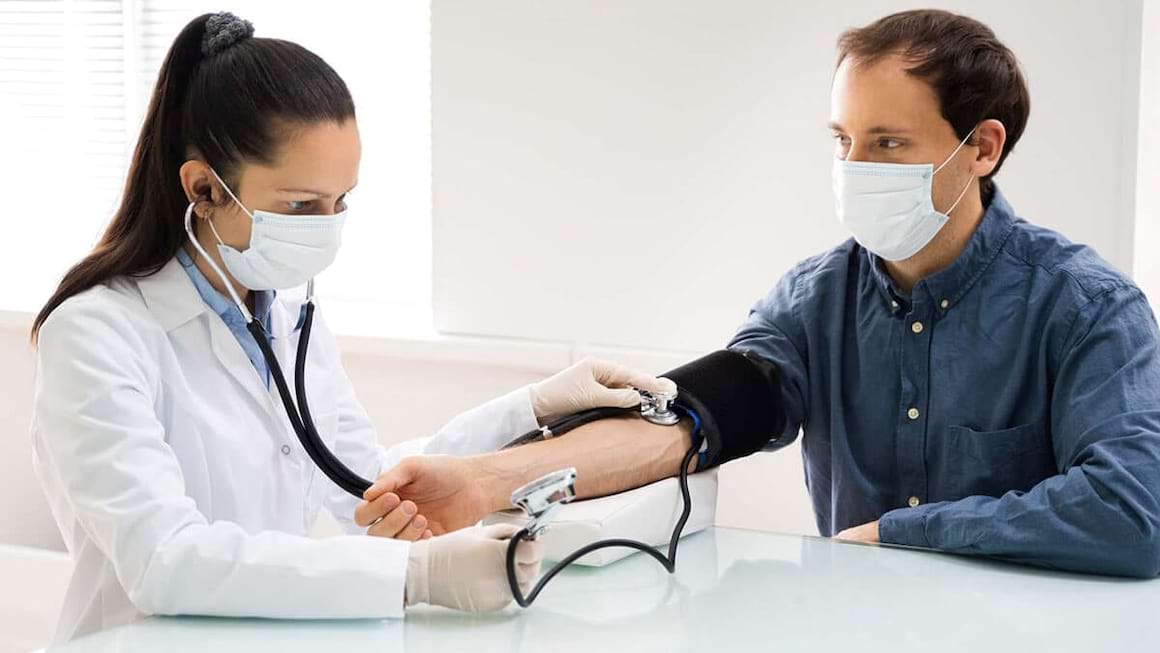 Ce simptome si complicatii are hipertensiunea arteriala la barbati