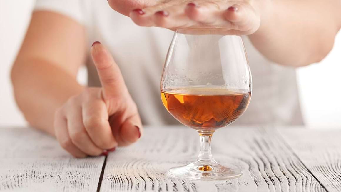 7 semne ale alergiei sau intoleranței la alcool