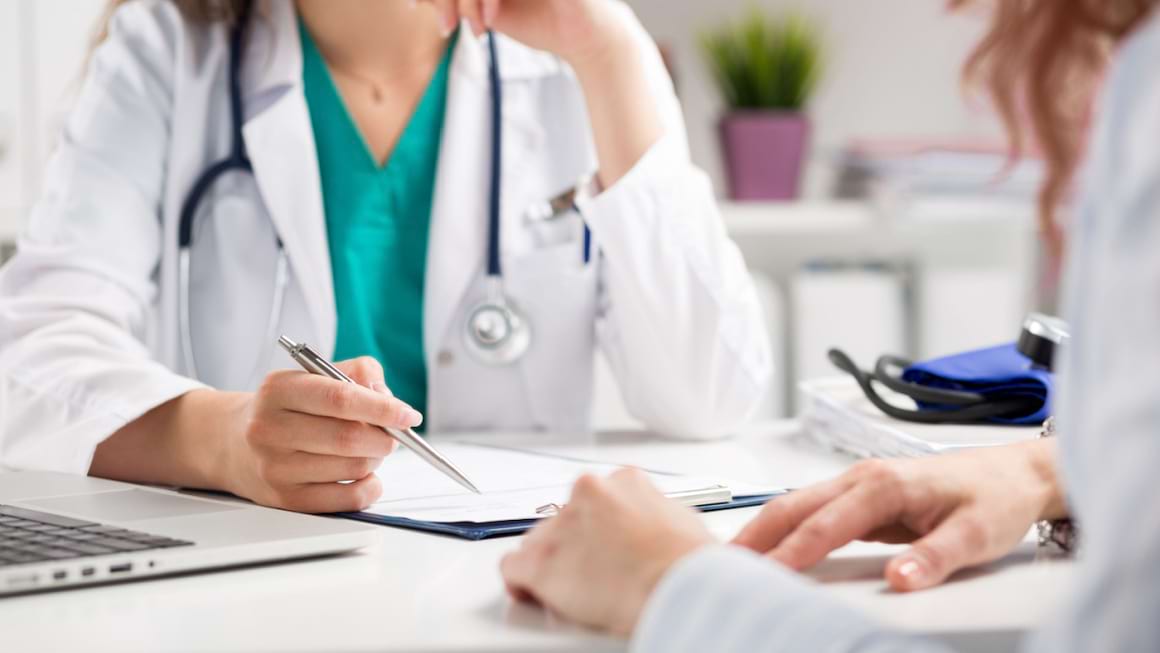 Ce medici diagnosticheaza si trateaza lupusul eritematos sistemic