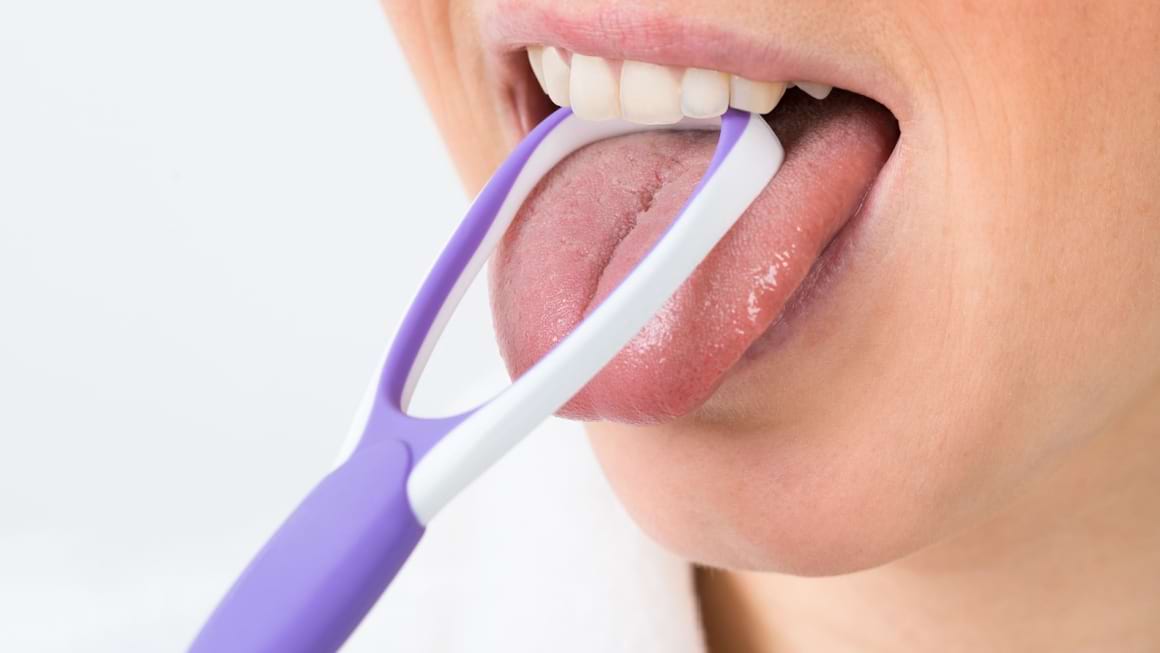Curatarea limbii – ce beneficii are si cum se face