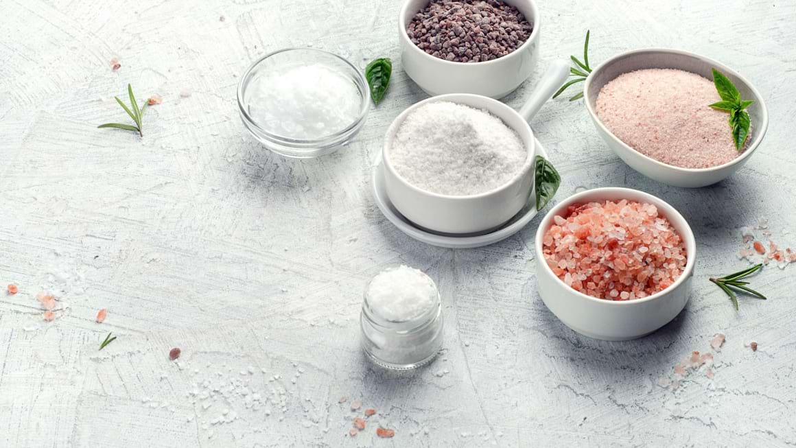 Sarea: ce tip si ce cantitate e indicat sa consumam