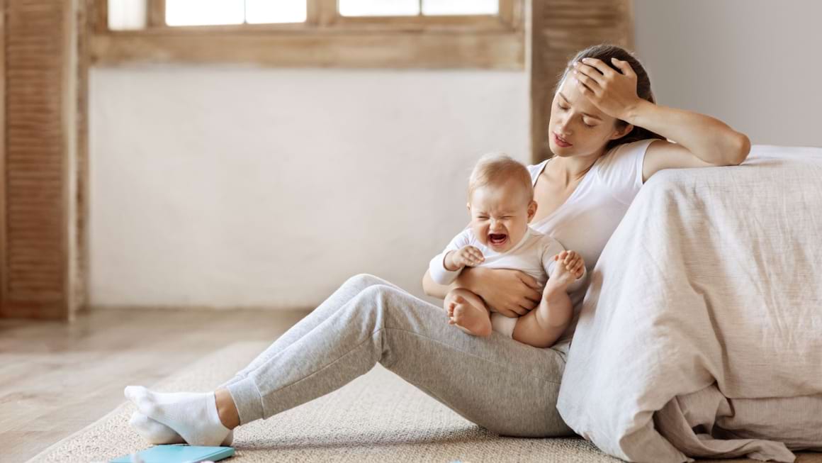 Depresia post-partum (dupa nastere): cauze, simptome & tratament