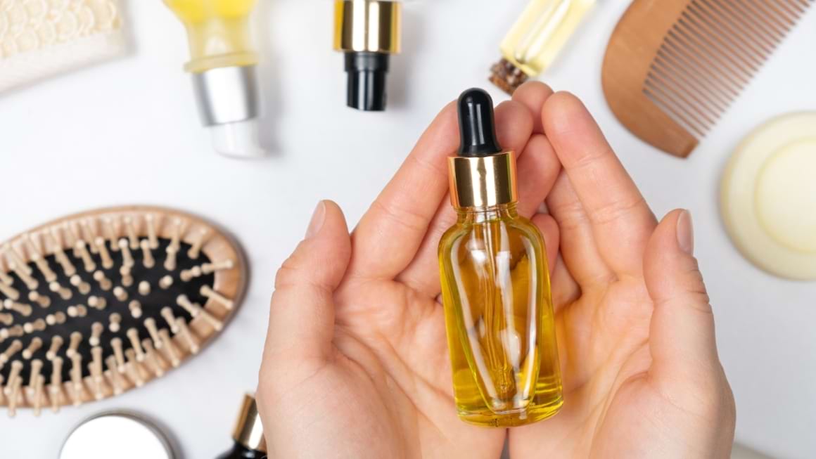 Uleiul de argan, aliat de pret pentru frumusetea ta