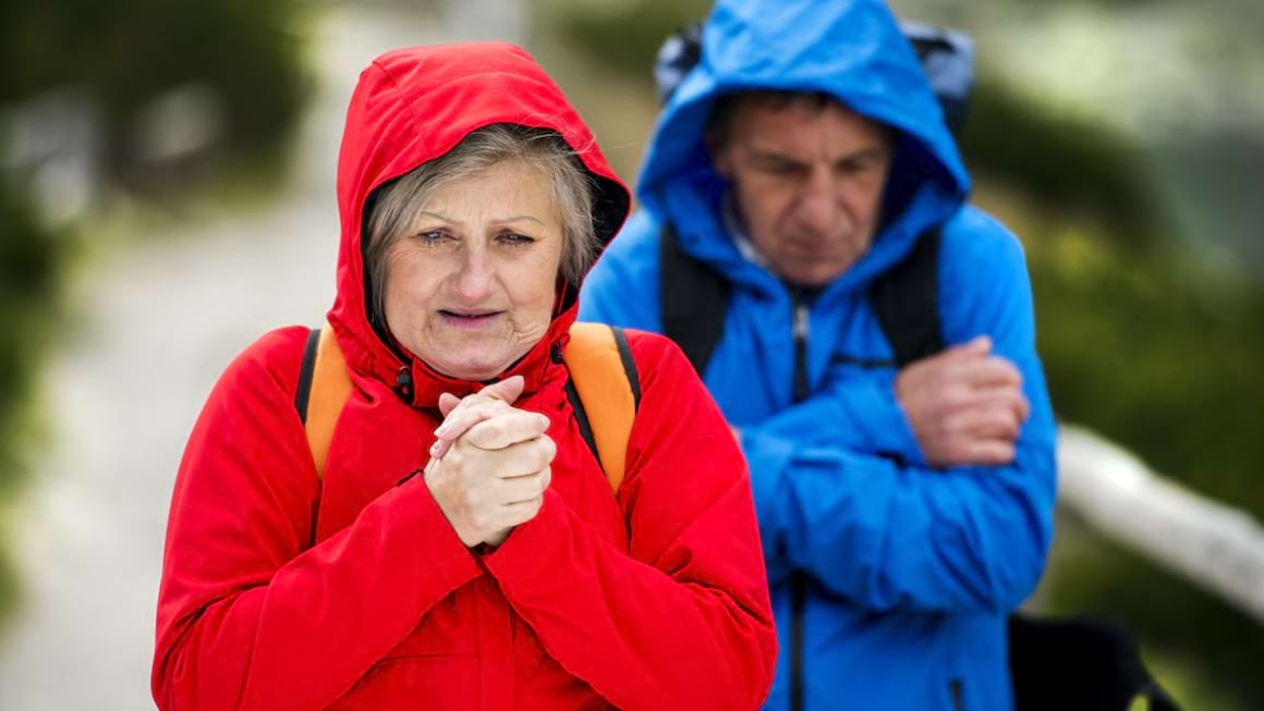 Ce să faci dacă ești meteosensibil și ai dureri articulare, care se acutizează în sezonul rece