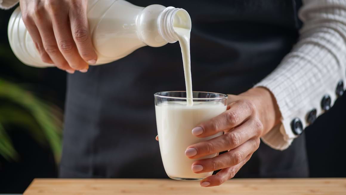 Beneficiile produselor lactate fermentate: iaurt, chefir, sana, lapte bătut