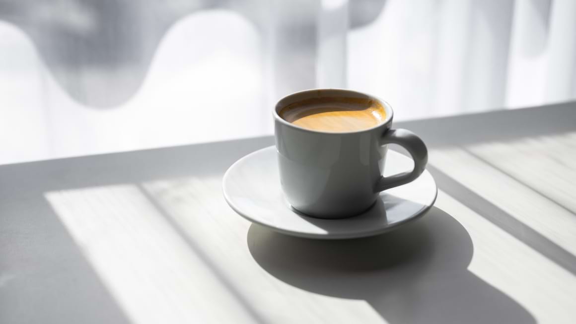 Cafeaua decofeinizata: prieten sau dusman?