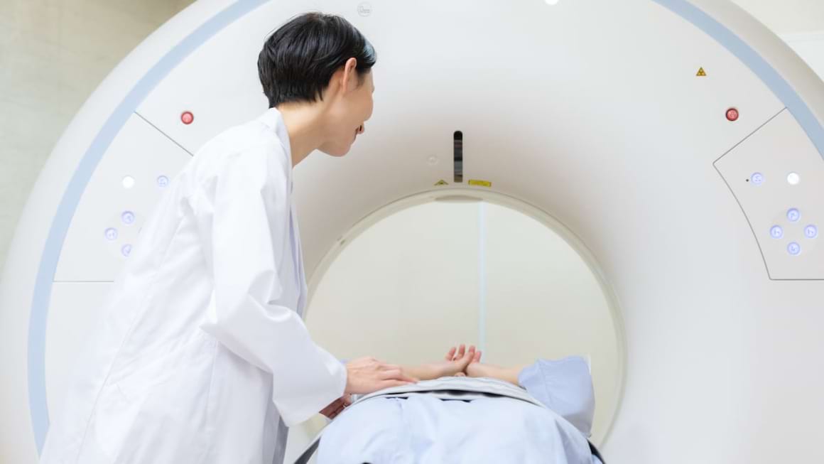 La ce interval se recomandă anumite investigații imagistice: RMN, CT, radiografie?