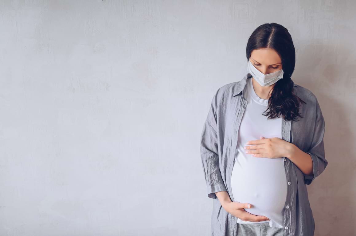 Infectarea cu COVID-19 în timpul sarcinii îți poate afecta bebelușul?