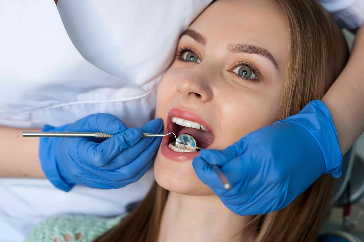 Cariile și afecțiunile gingivale pot duce la boli de inimă