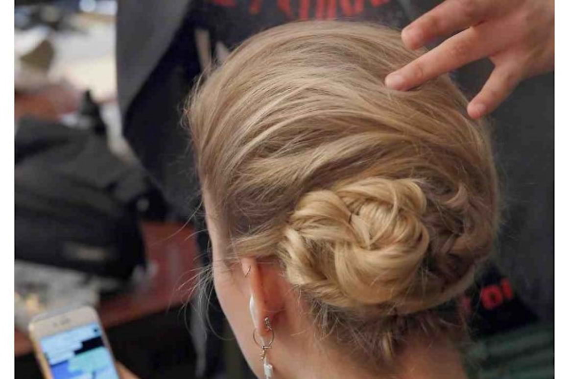 Hair romance: au naturel! Cum te coafezi pentru ziua cea mare?