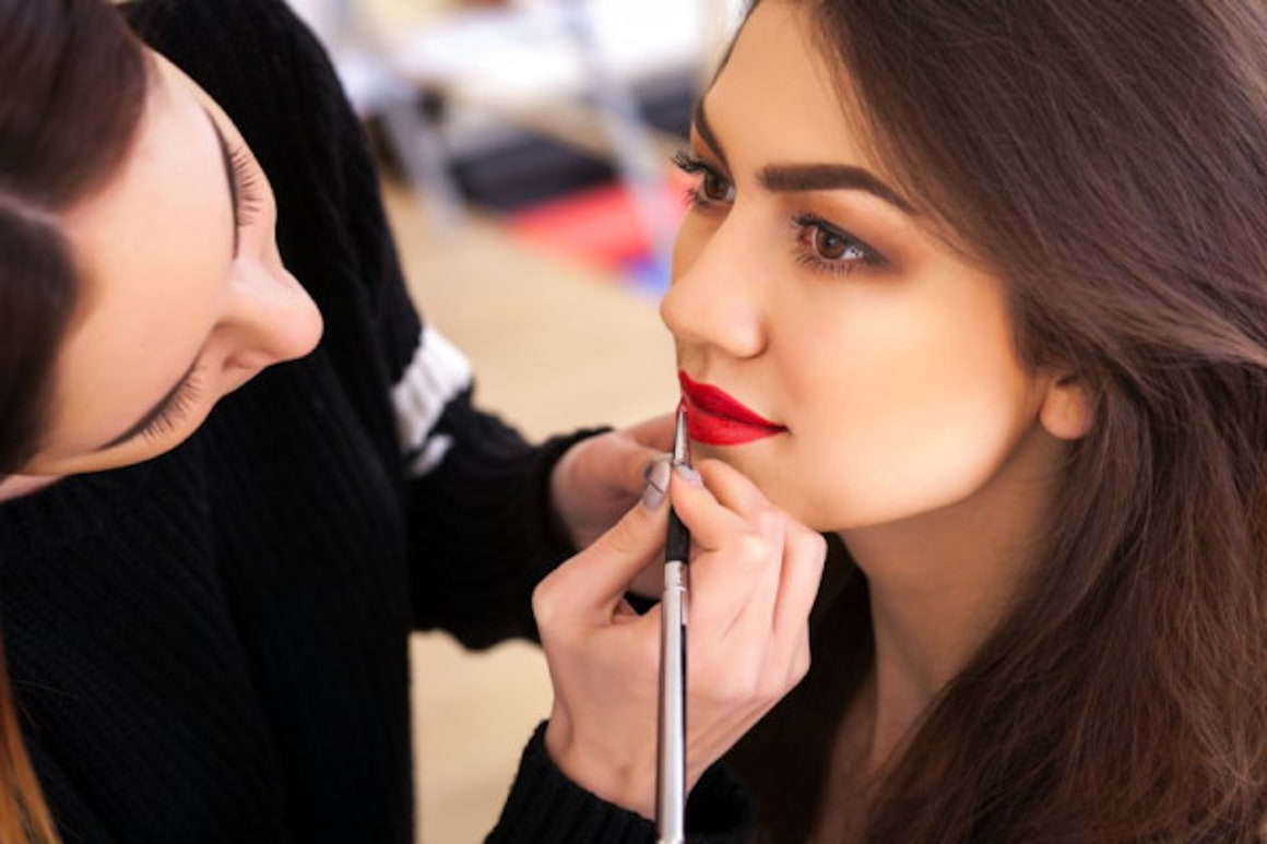 Ce produse de make-up NU e indicat sa folosesti zilnic