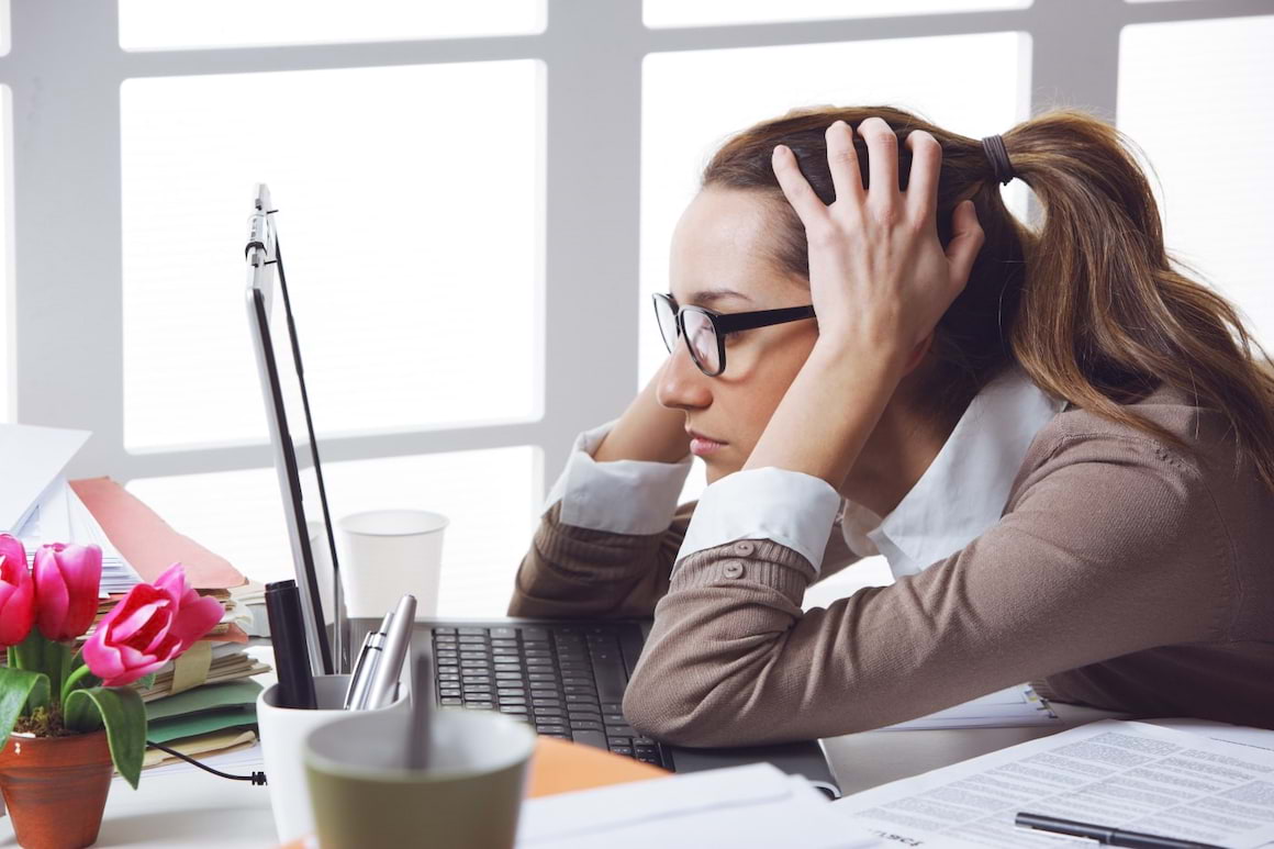 Înapoi la birou: cum faci față lipsei de motivație și de concentrare de după concediu