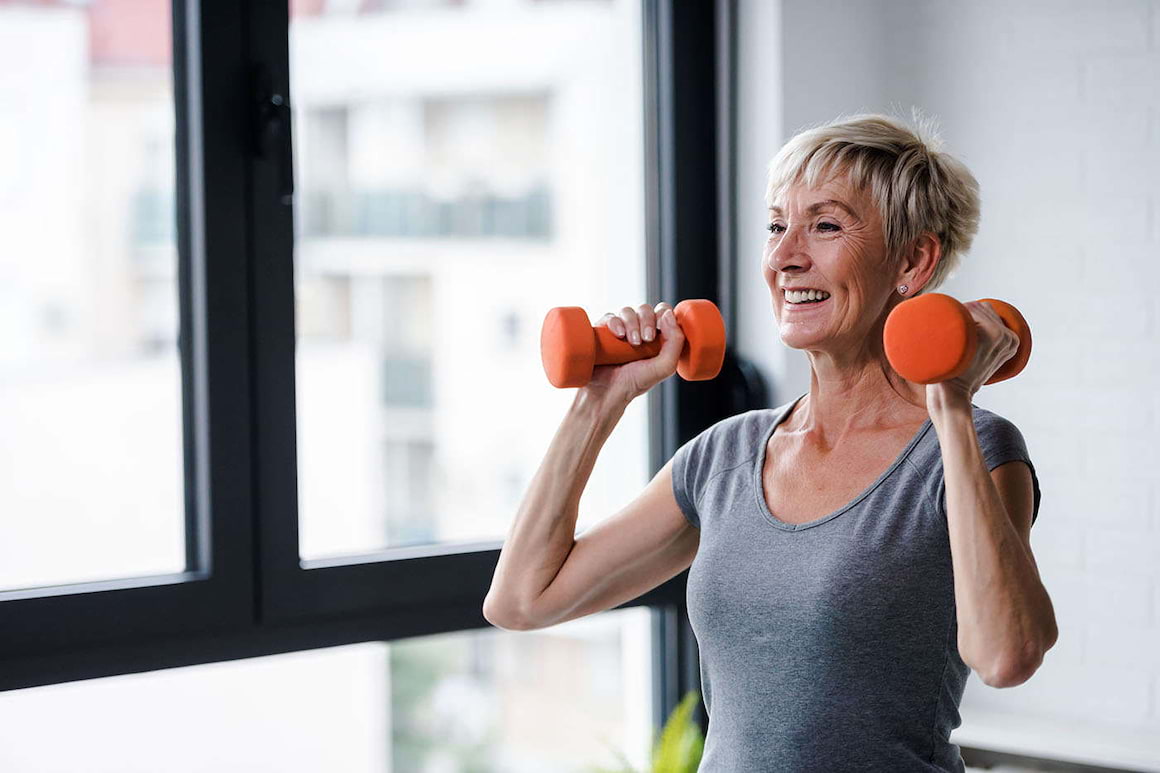 Activitatea fizică regulată reduce riscul de fractură la femeile în vârstă [studiu]
