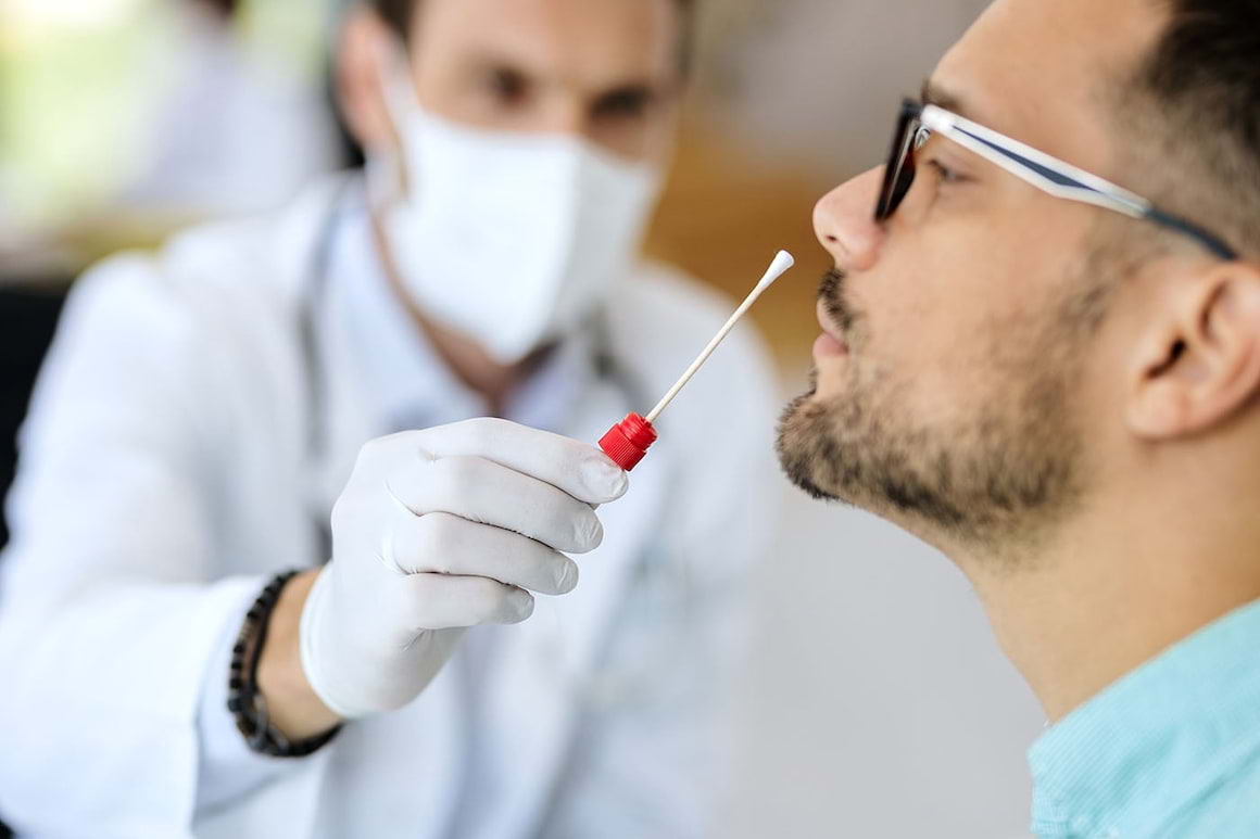 Testare noul coronavirus - ce tip de test să alegi?