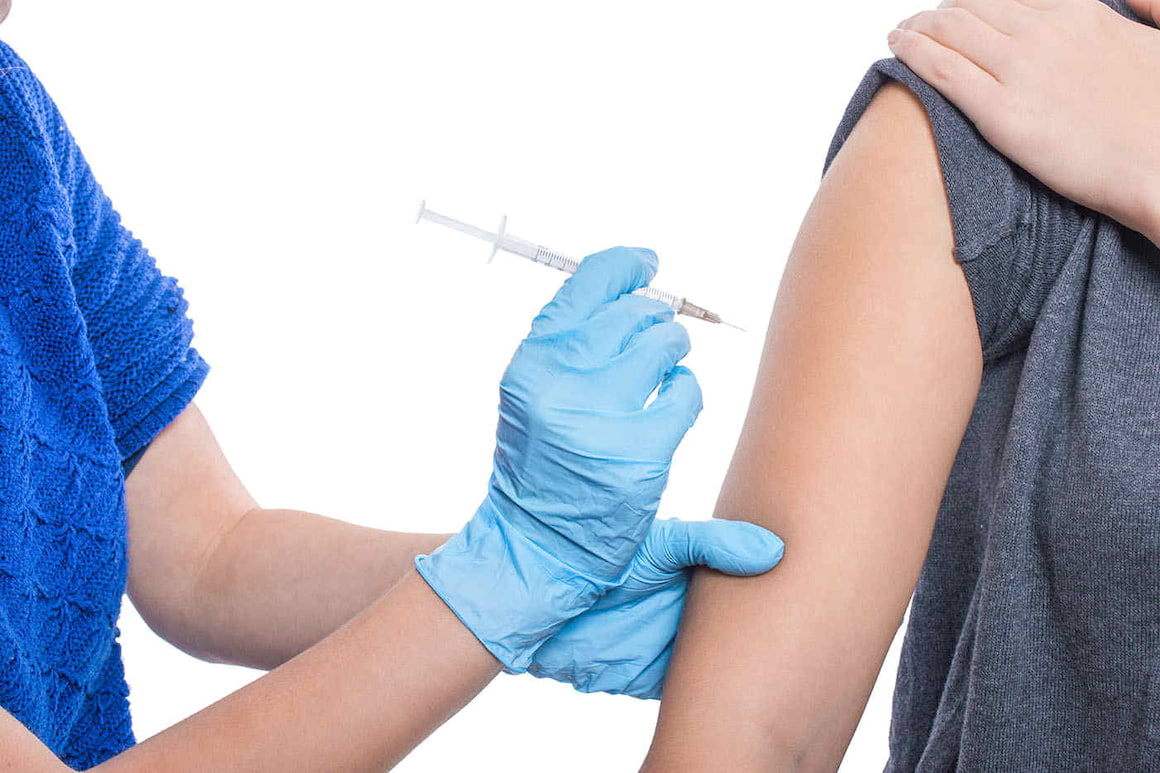 Vaccinul antigripal nu crește riscul infecției cu SARS-CoV-2 [studiu]