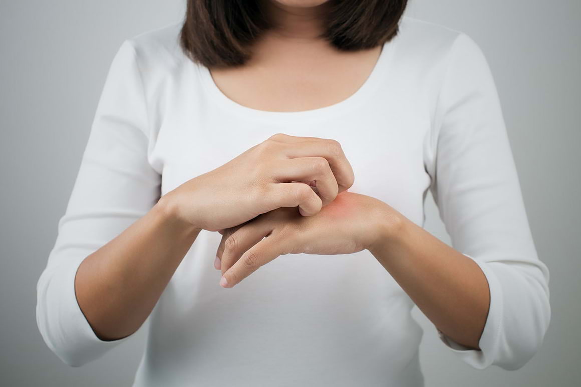 Dermatita atopică (eczema): cauze, simptome, tratament
