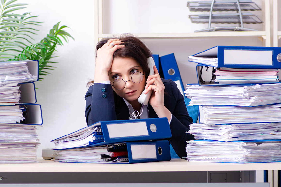 Ești workaholic? Programul prelungit îți poate scurta viața