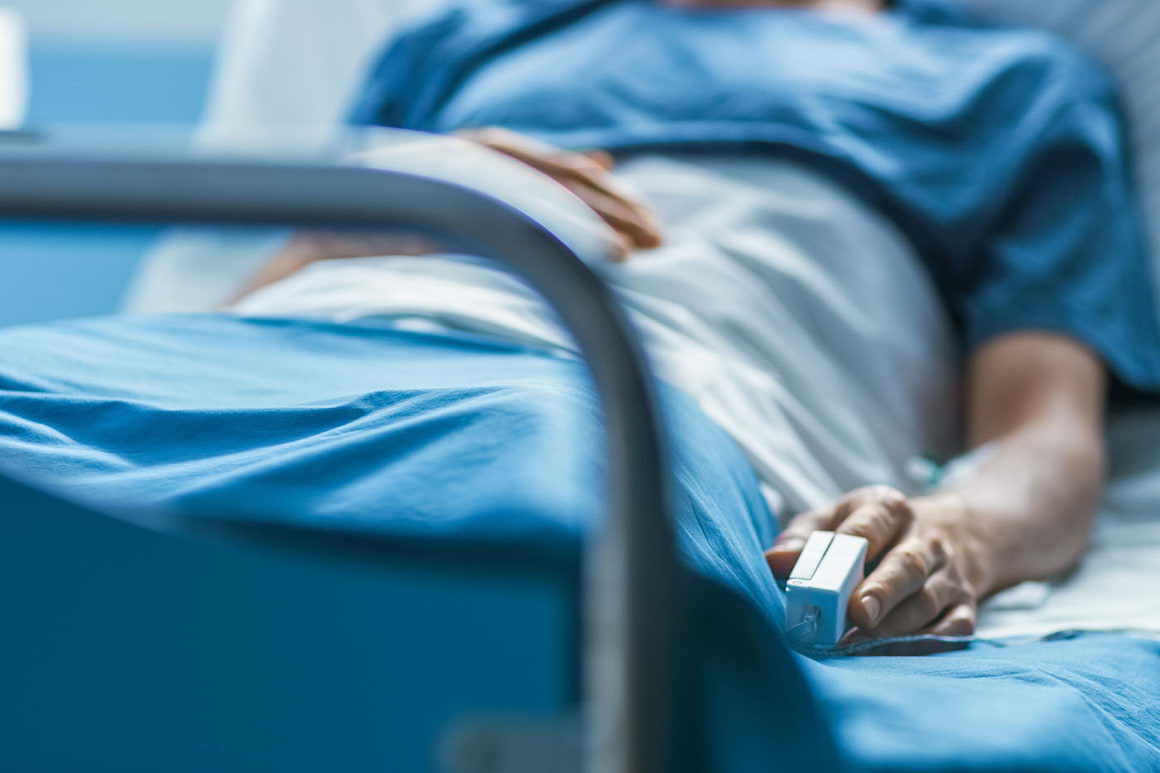 COVID-19: Riscul de accident vascular cerebral, mai mare printre pacienții spitalizați [studiu]