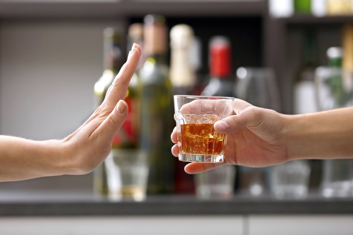 Consumul de alcool în exces, corelat cu peste 700.000 de cazuri de cancer în lock-down