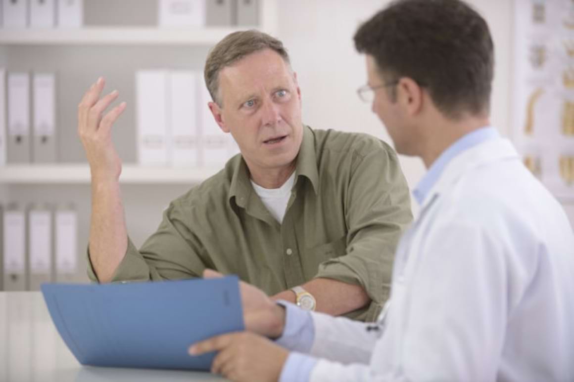 Varsta influenteaza evolutia clinica si moleculara a cancerului colorectal?
