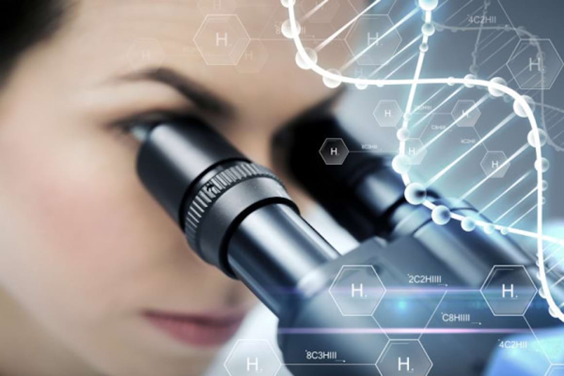 Cancerul mamar ereditar: cat de importanta este testarea genetica